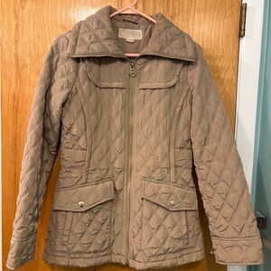 Michael Kors Quilted Small tan Jacket, perfect & warm
